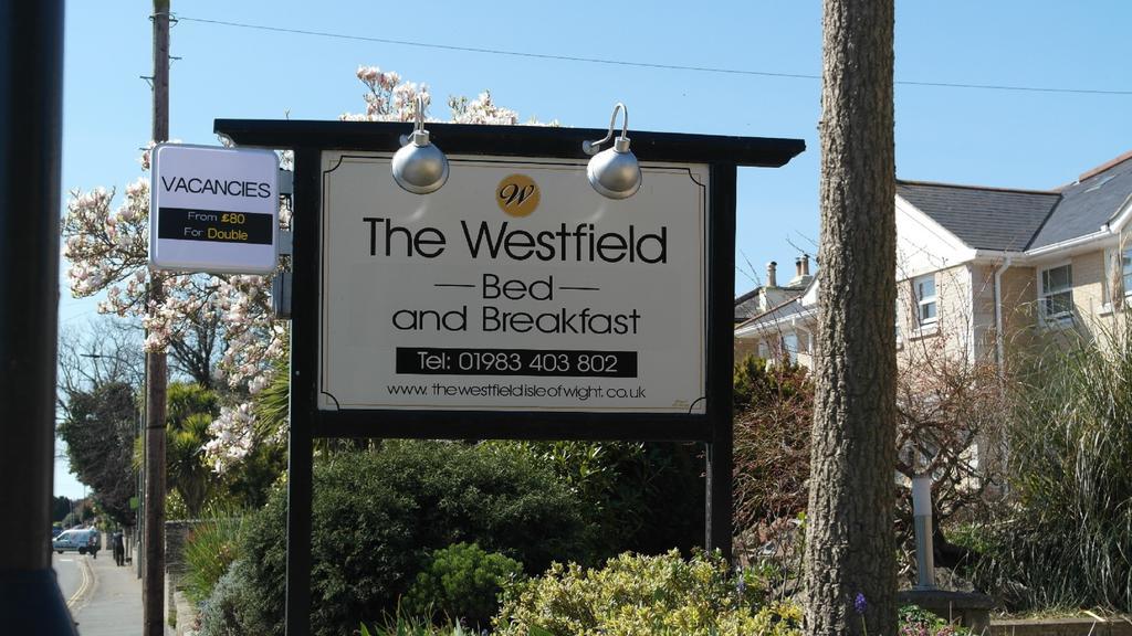 Апартаменты The Westfield Сэнддаун Экстерьер фото